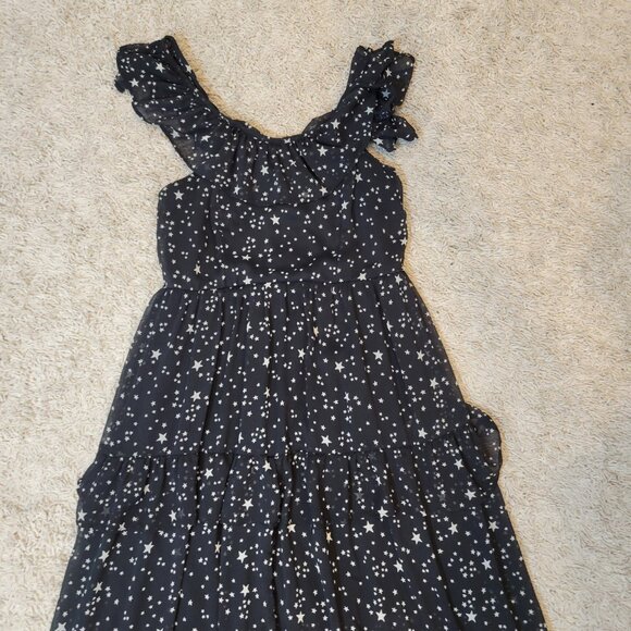 🖤Black Ruffle Maxi Off the Shoulder Dress with White Stars Pattern🖤 - Picture 5 of 8